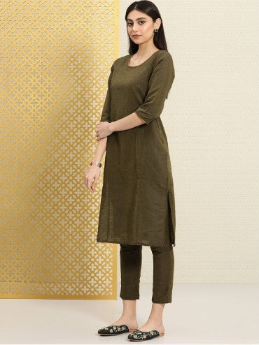 House of Pataudi Women Jashn Kurta with Trousers & Shawl (Size-XXL)