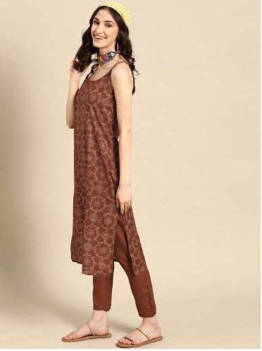 Sangria Ethnic Motifs Printed Kurta with Trousers (Size-XL)