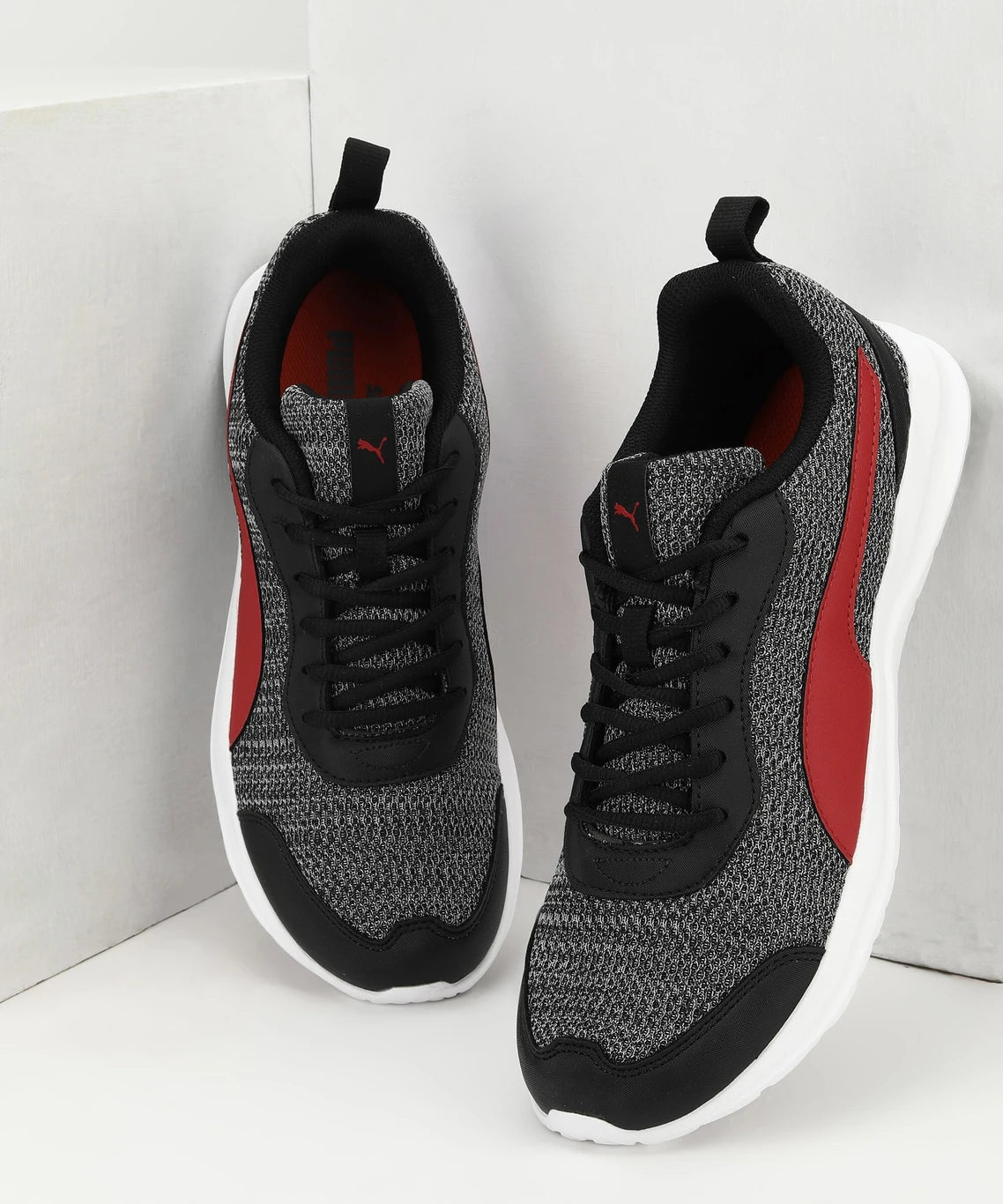PUMA Reeping XT 2 Walking Shoes For Men (Black , 8)