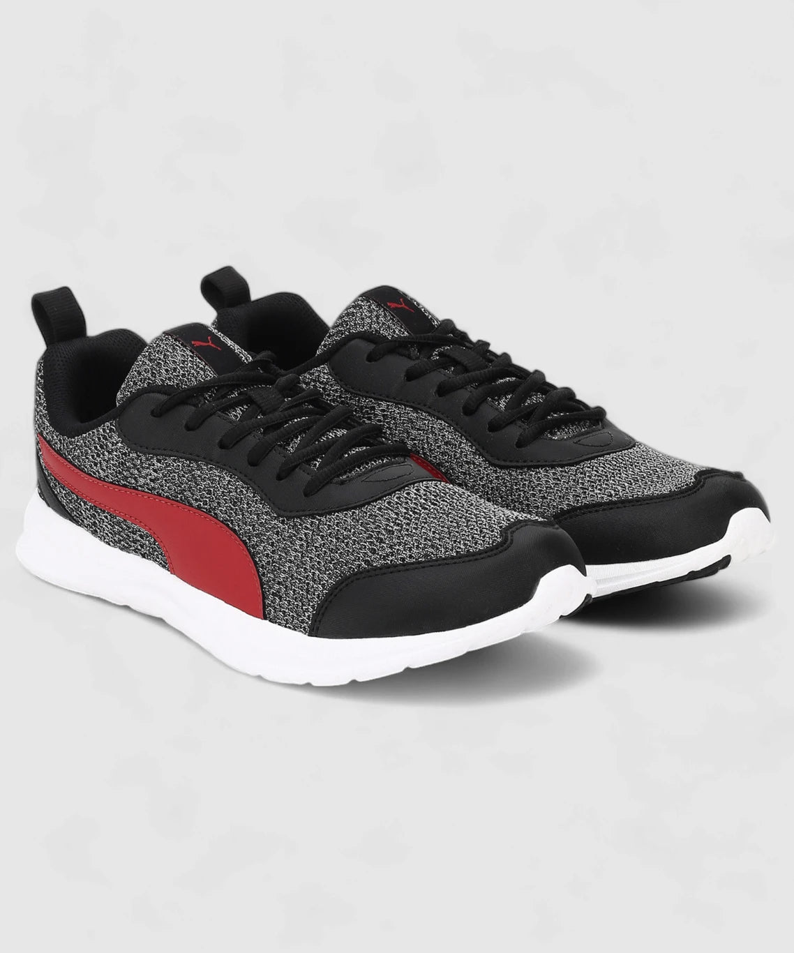 PUMA Reeping XT 2 Walking Shoes For Men (Black , 8)