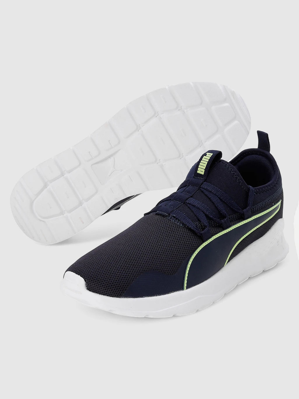 PUMA Manor V2 Sneakers For Men ( Peacoat-Fizzy Apple , 11 )