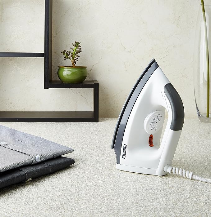Usha EI 1602 1000W Lightweight Dry Iron