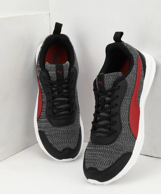 PUMA Reeping XT 2 Walking Shoes For Men (Black , 8)