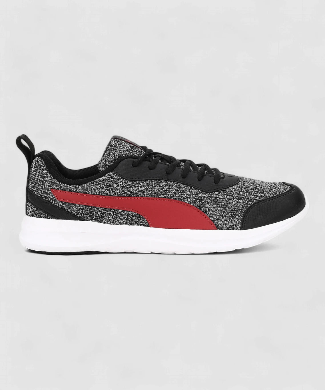 PUMA Reeping XT 2 Walking Shoes For Men (Black , 8)
