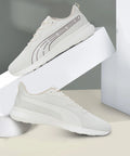 PUMA Runwyn Sneakers For Men (White , 10)