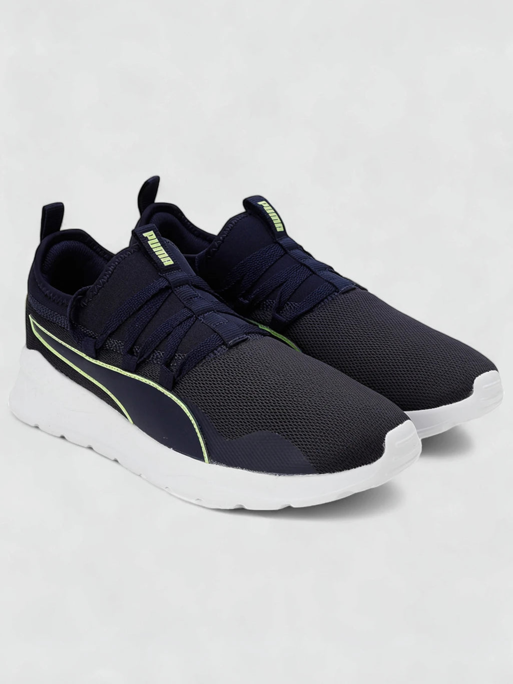 PUMA Manor V2 Sneakers For Men ( Peacoat-Fizzy Apple , 11 )